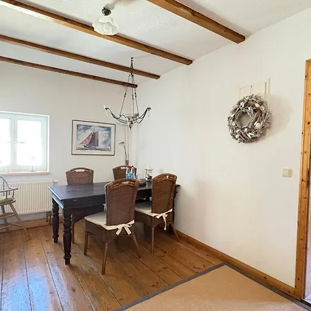 Haus Borgwardt 5 *